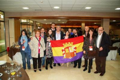 Compañeros de Izquierda Socialista-PSOE con el compañero Villarrubia en el 12º congreso autonómico del PSCL-PSOE